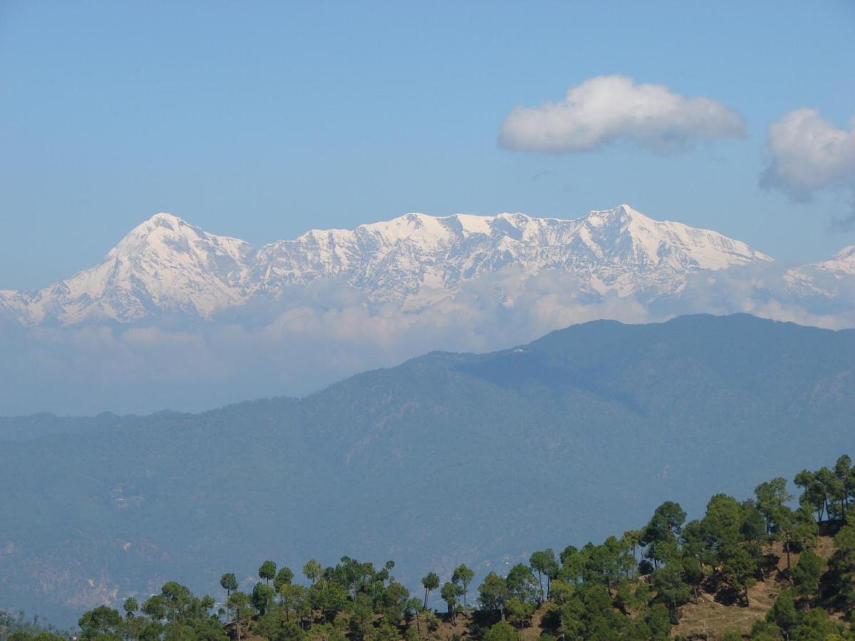 Elphinstone Inn Almora Exterior photo