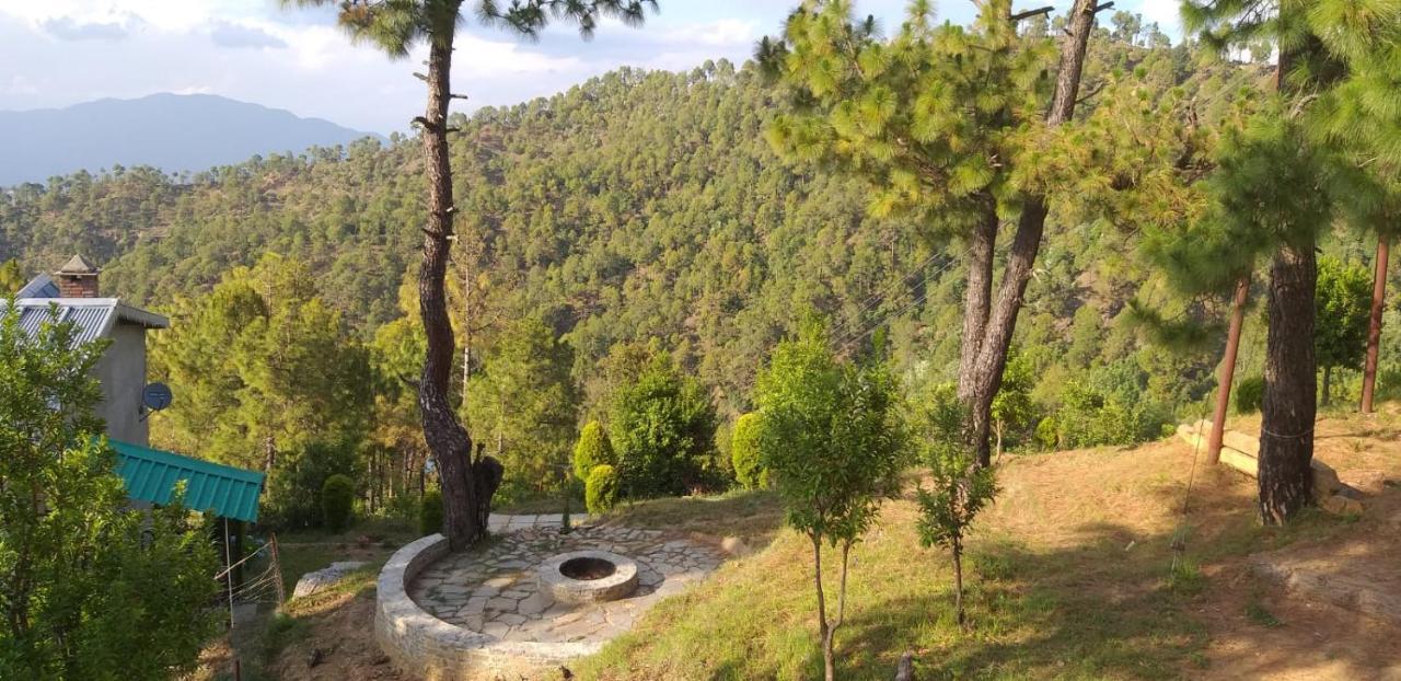 Elphinstone Inn Almora Exterior photo